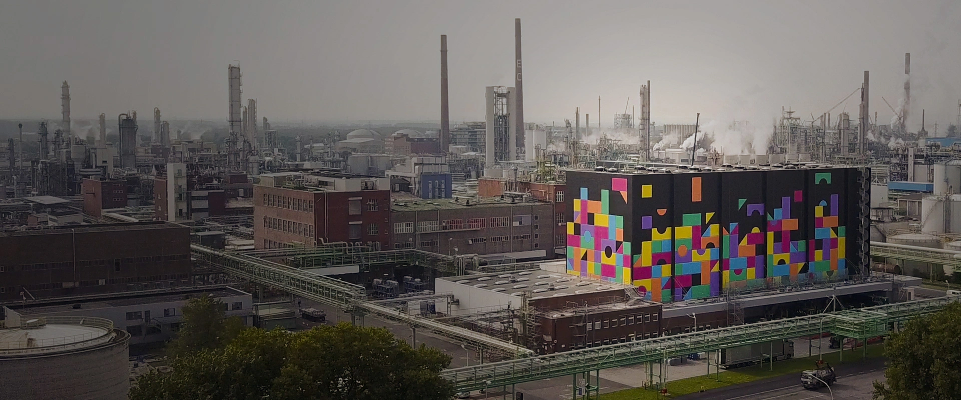 Protection de surface colorée de MC pour un entrepôt à hauts rayonnages de Covestro