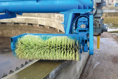 Protection des structures d'égouts en béton armé contre des fortes attaques mécaniques