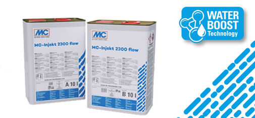 Étanchéité d'une fissure aquifère dans un plafond en béton avec MC-Injekt 2300 flow. Présentant un temps de travail particulièrement long, la nouvelle résine flexible multifonctionnelle MC-Injekt 2300 flow est très facile à injecter, l'accélération de la réaction ne se produisant que lorsque le composé mélangé rencontre l'humidité contenue dans l'élément de construction. Si l'on ajoute l'activateur MC-KAT 22, le produit présente des avantages uniques de système 2 en 1, ce qui lui permet d'être utilisé pour pratiquement toutes les tâches d'injection d'étanchéité.  
