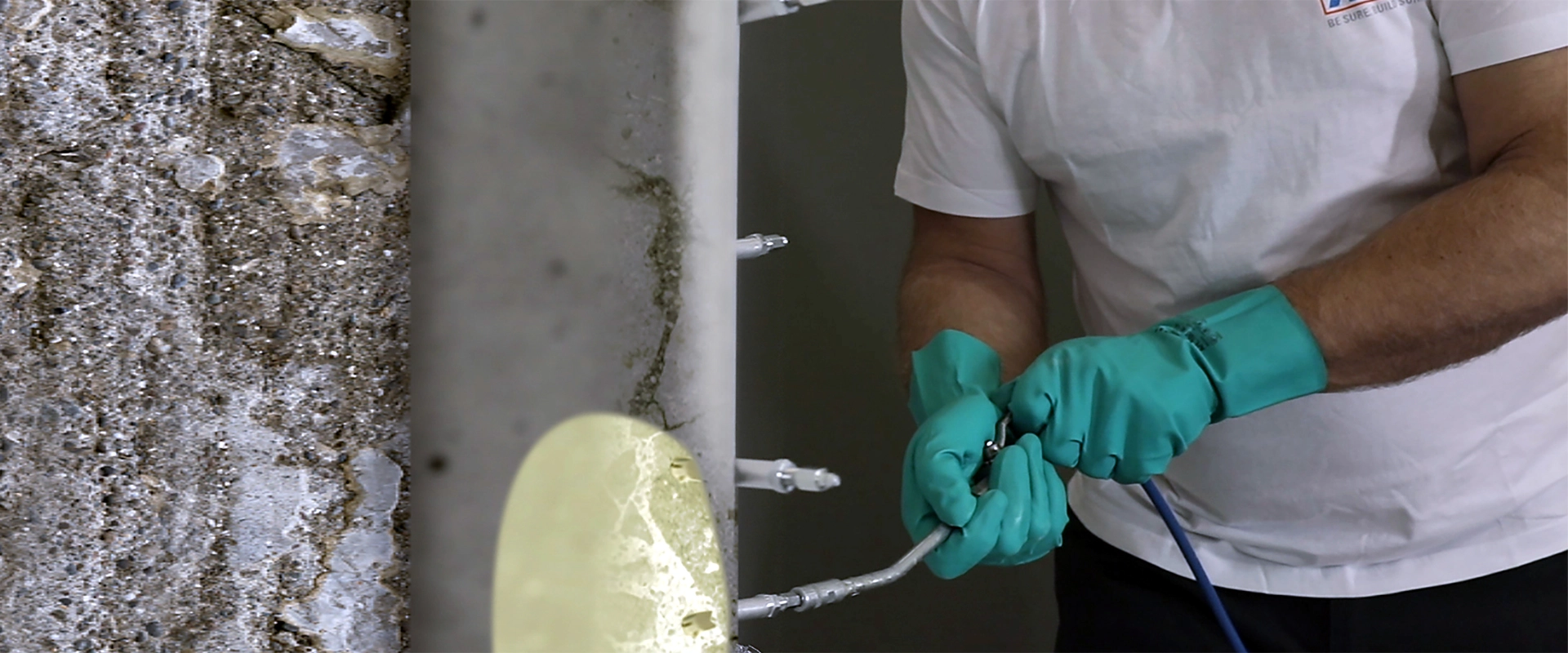 MC-Injekt 2133 arrête l'eau rapidement